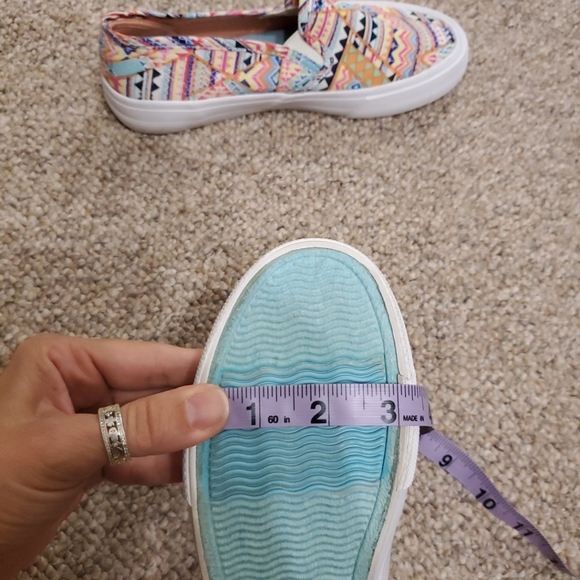 Mossimo Supply co womens slip On Shoes - Picture 9 of 9